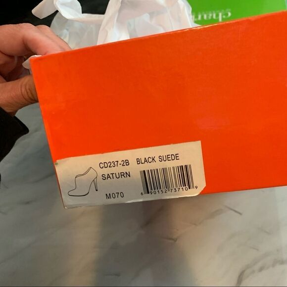 New CHARLES DAVID Black Suede Metallic Animal Print Sole Stiletto Booties 8 - Picture 8 of 9